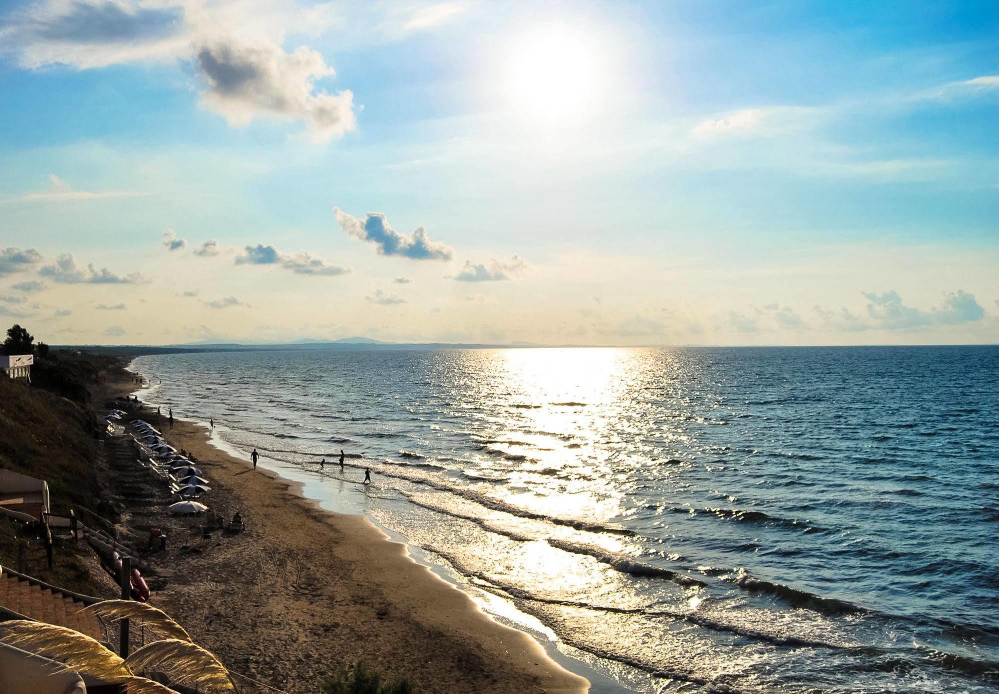 La Plage Noire Resort Marina di Sorso Экстерьер фото
